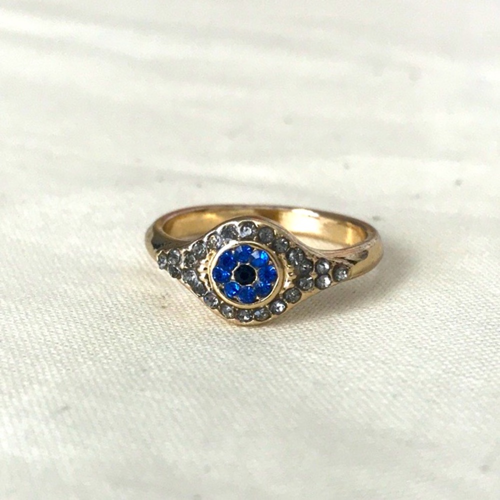 Crystal and gold ring